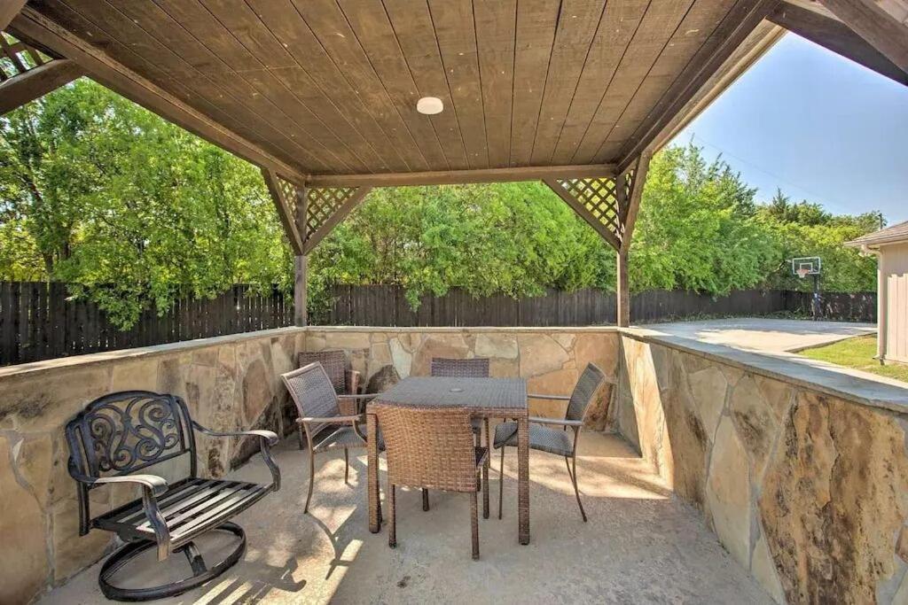 אלן Heated Pool, Pool Table, Hot Tub, Home Theatre, Guest House, Basketball Court, Sleeps-20 מראה חיצוני תמונה